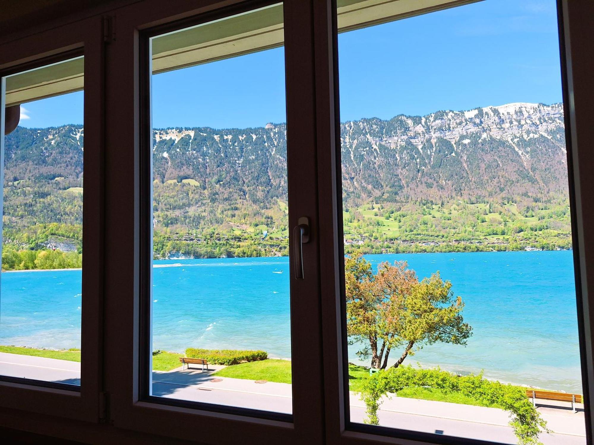 Lake House Bonigen Bagian luar foto